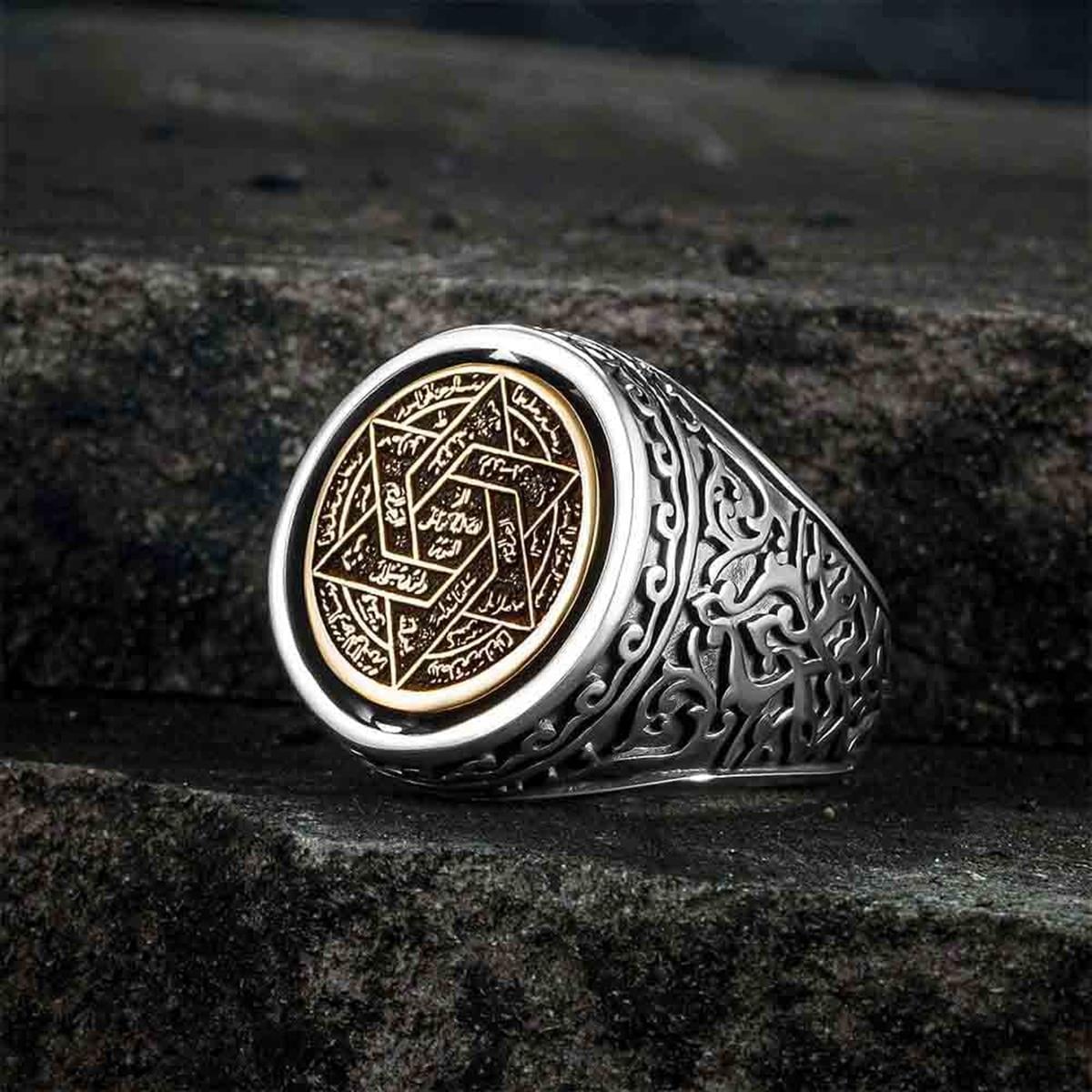 Rooted in centuries-old symbolism, this Turkish Silver Ring with Rotating Seal of Solomon blends spiritual heritage with bold craftsmanship.