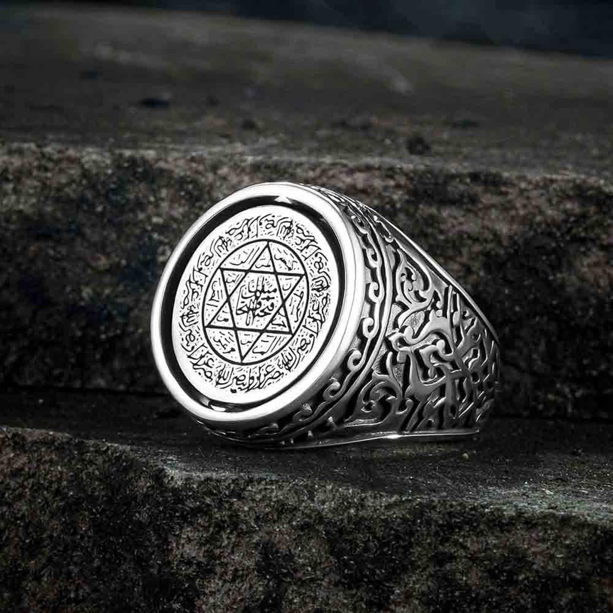 Rooted in centuries-old symbolism, this Turkish Silver Ring with Rotating Seal of Solomon blends spiritual heritage with bold craftsmanship.