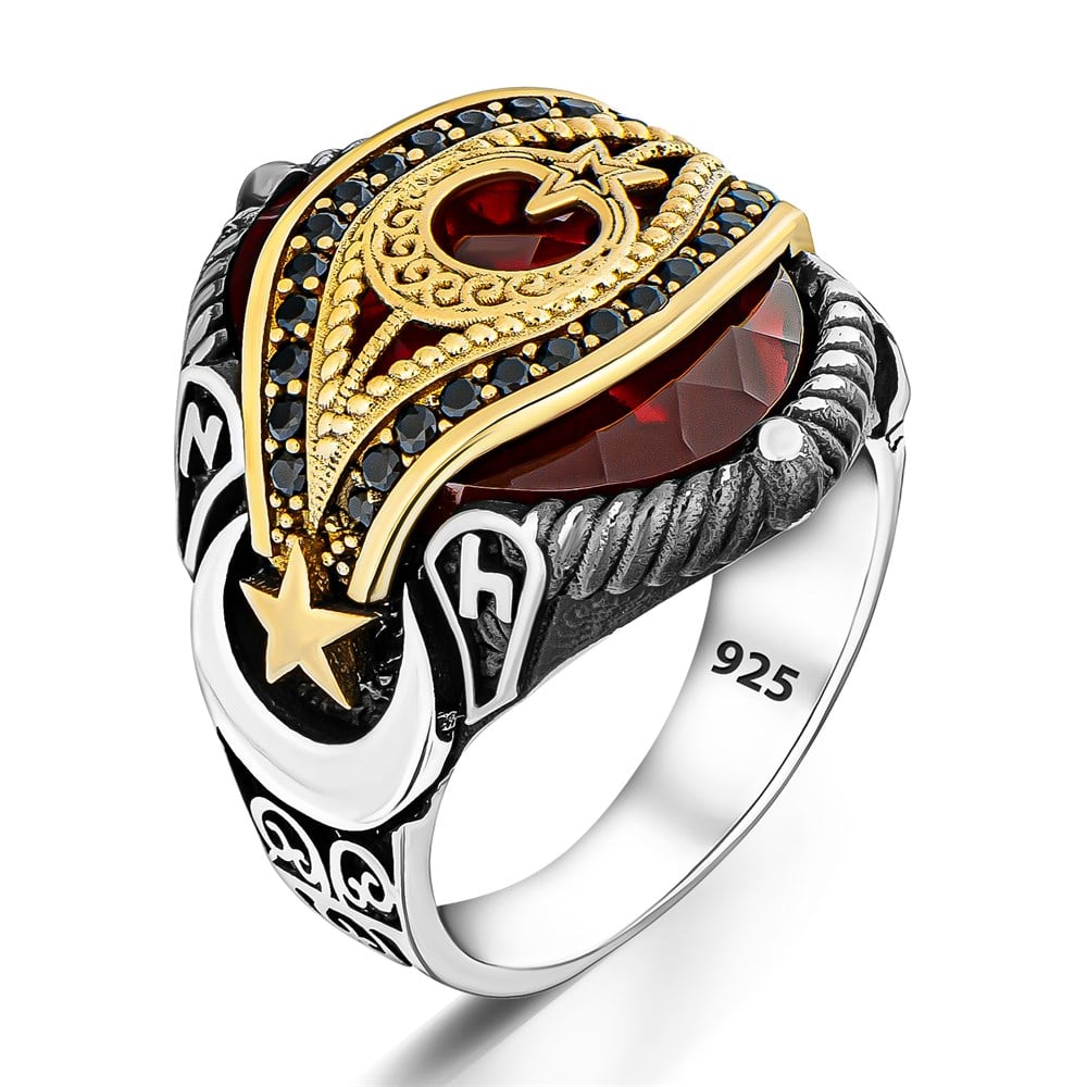 Make a bold statement with this Turkish Sterling Silver Mens Ring with Red Zircon, designed around the powerful crescent and star motif.