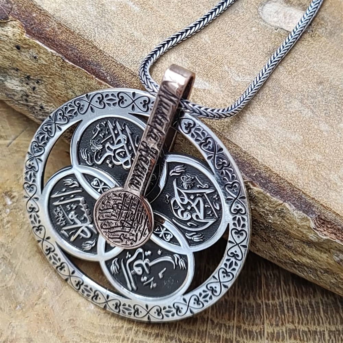 Rooted in deep spiritual meaning and traditional craftsmanship, this Turkish Sterling Silver Protection Necklace with 4 Esma is designed for those who wish to carry faith and remembrance close to the heart.