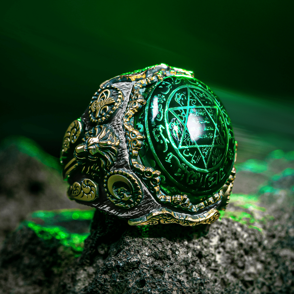 Turkish Sterling Silver Ring with Amber and Seal of Solomon is a bold statement piece rooted in centuries of Anatolian symbolism.