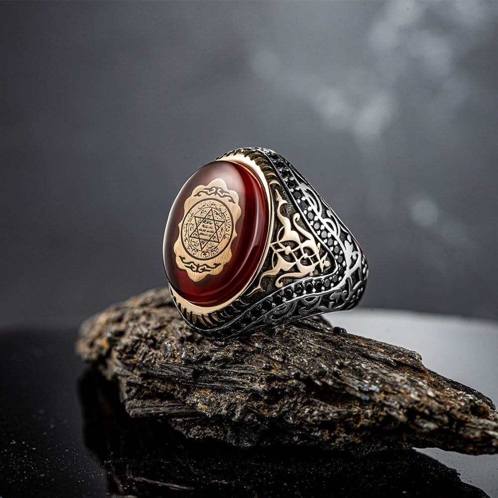 Turkish Sterling Silver Ring with Red Amber featuring the historic Seal of Solomon motif is a bold statement piece rooted in centuries of Anatolian and Ottoman symbolism.