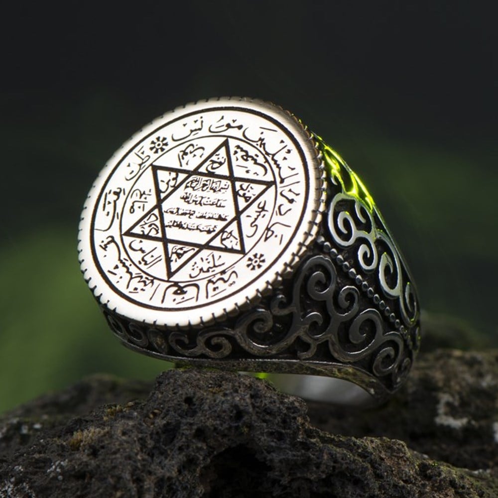 Turkish Sterling Silver Ring with Seal of Solomon Motif is a powerful expression of heritage, faith, and craftsmanship.