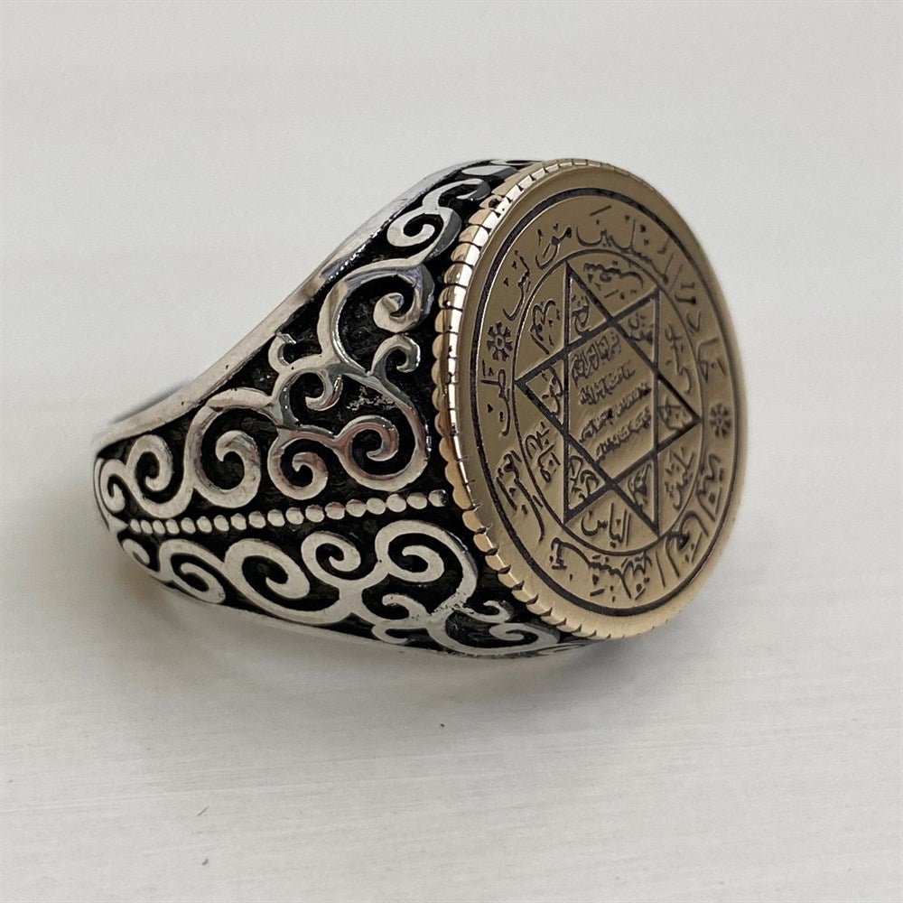 Turkish Sterling Silver Ring with Seal of Solomon Motif is a powerful expression of heritage, faith, and craftsmanship.