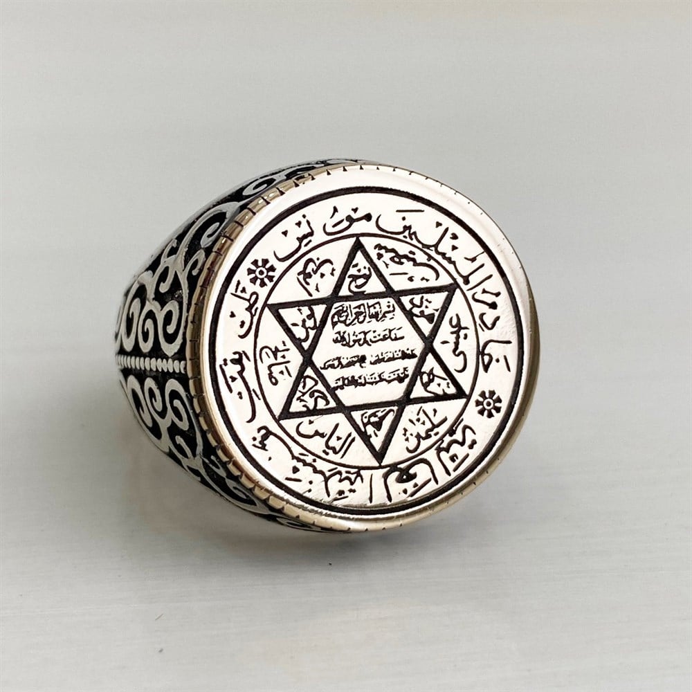 Turkish Sterling Silver Ring with Seal of Solomon Motif is a powerful expression of heritage, faith, and craftsmanship.