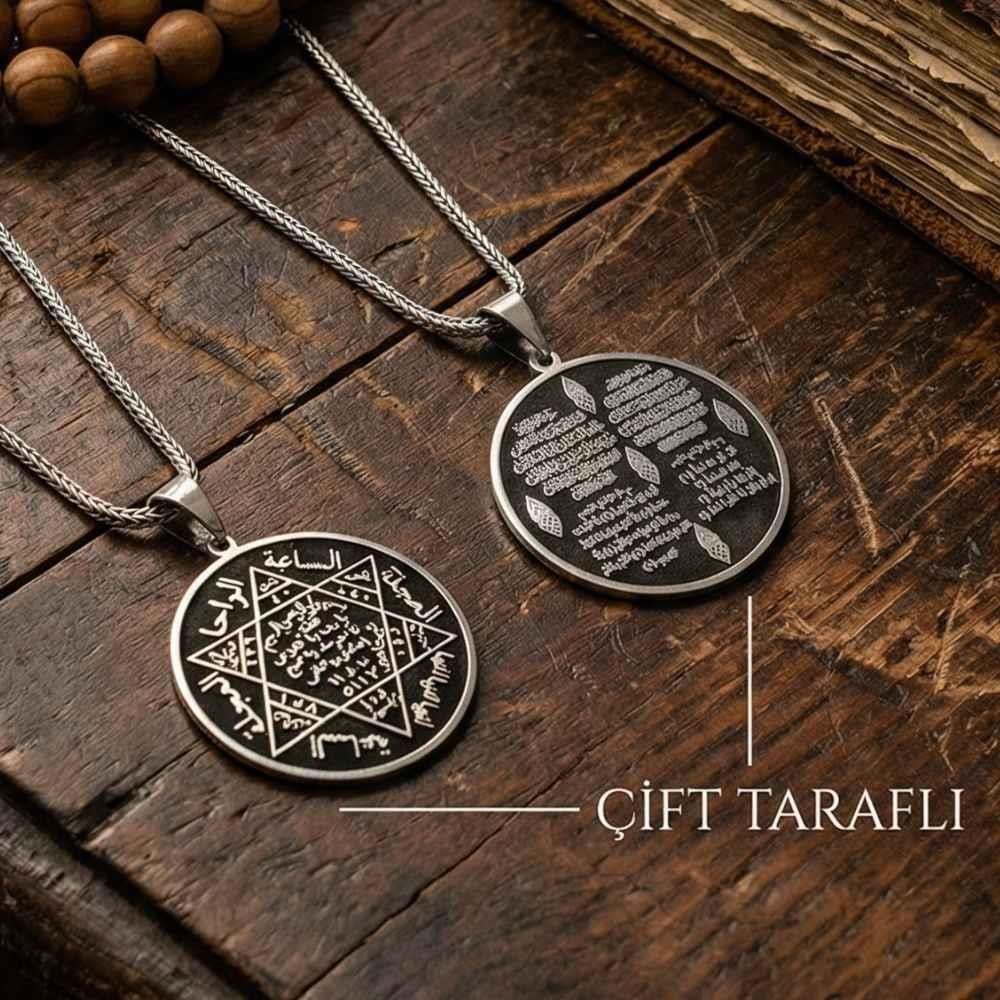 Turkish Sterling Silver Solomon Seal Necklace featuring sacred Quranic verses is a meaningful piece of jewelry that unites spiritual symbolism with refined craftsmanship.