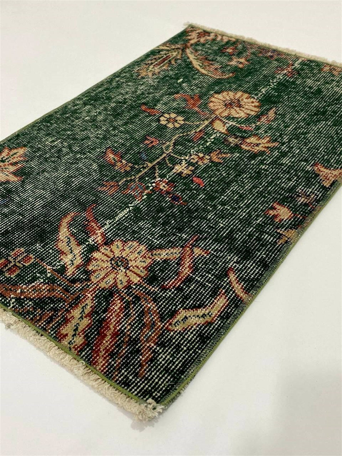 Green Floral Pattern Hand Woven Vintage Rug