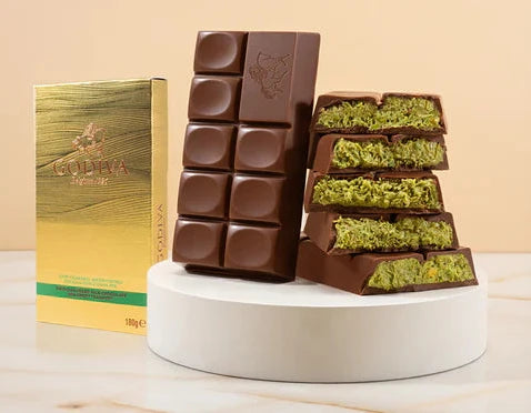 Godiva Premium Dubai Chocolate with Crispy Kadaifi and Pistachio Filling 6.3 oz (180 G)