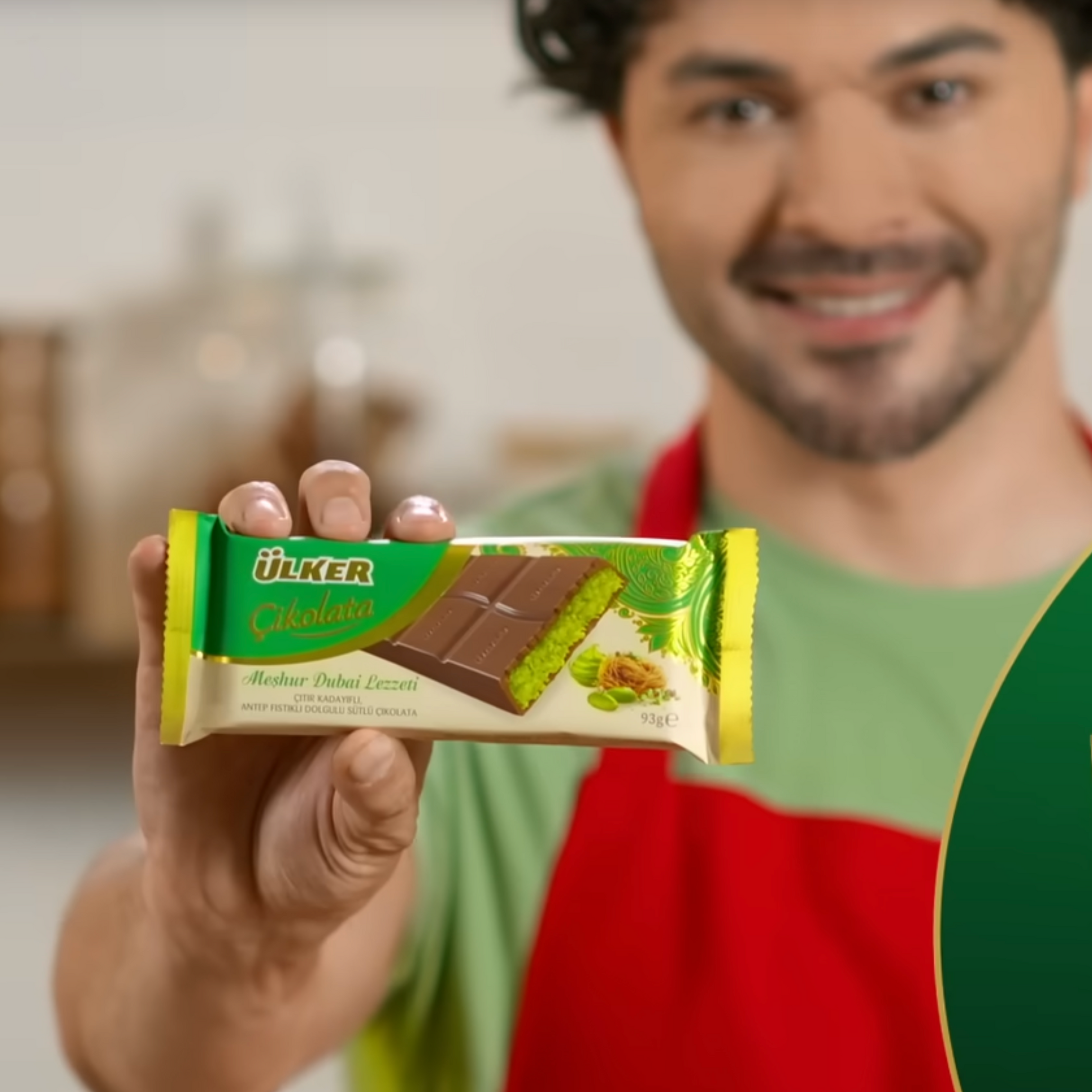 Ulker Dubai Chocolate with Kadayif Kunafa Pistachio 3.2 oz (93 G)
