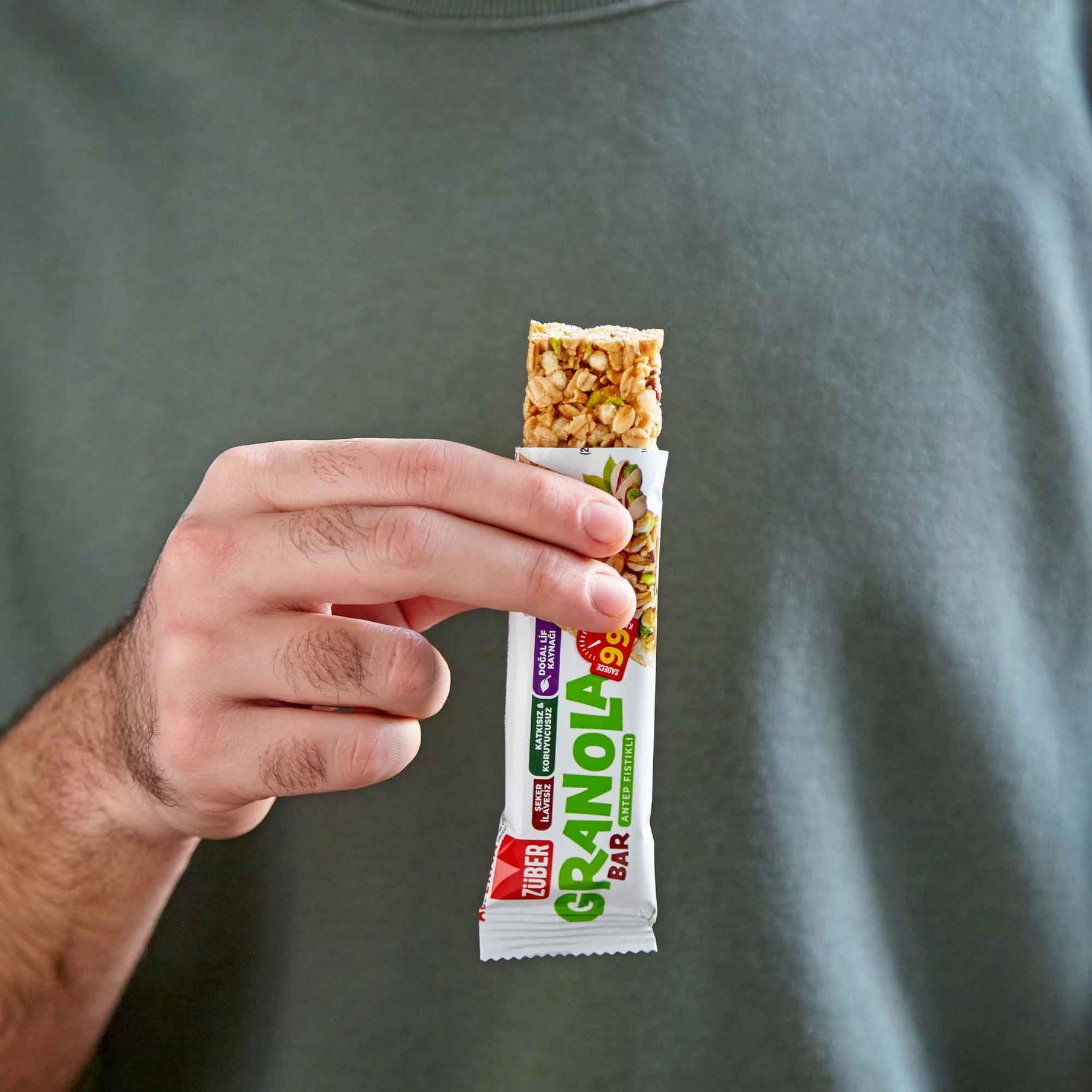 Züber Granola Bar with Pistachio 0.88 oz (25 g)