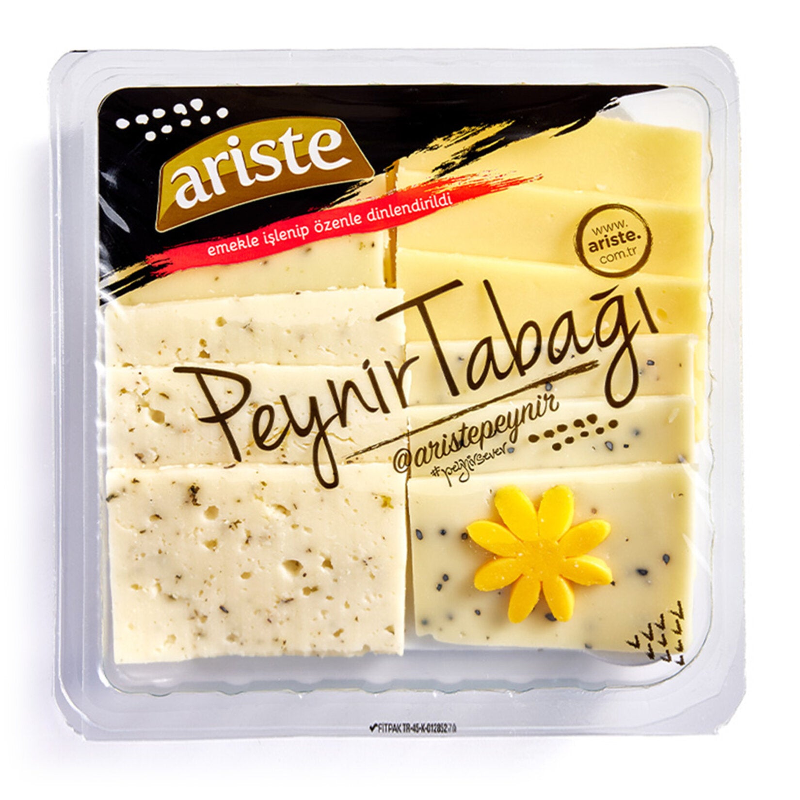 Discover a curated selection of traditional Turkish cheeses with the Ariste Peynir Tabagi.