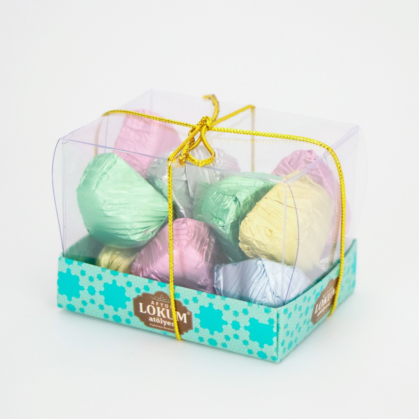 Lokum Atoylesi Mini Heart Shaped Chocolate brings a charming and delicious touch to your sweet moments.