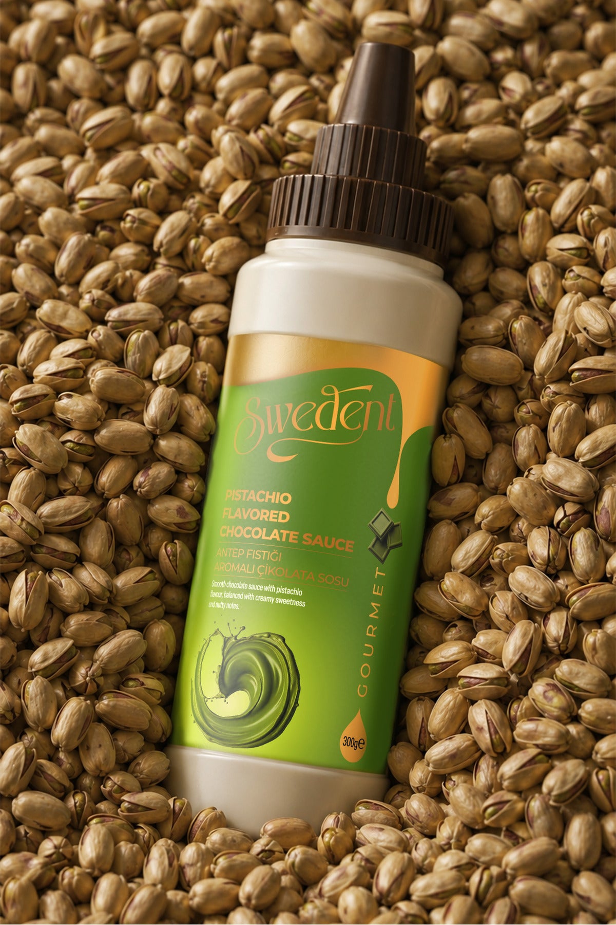 Swedent Gurme Serisi Antep Pistachio Flavored Chocolate Sauce brings the rich, distinctive taste of Antep pistachio to your favorite desserts.
