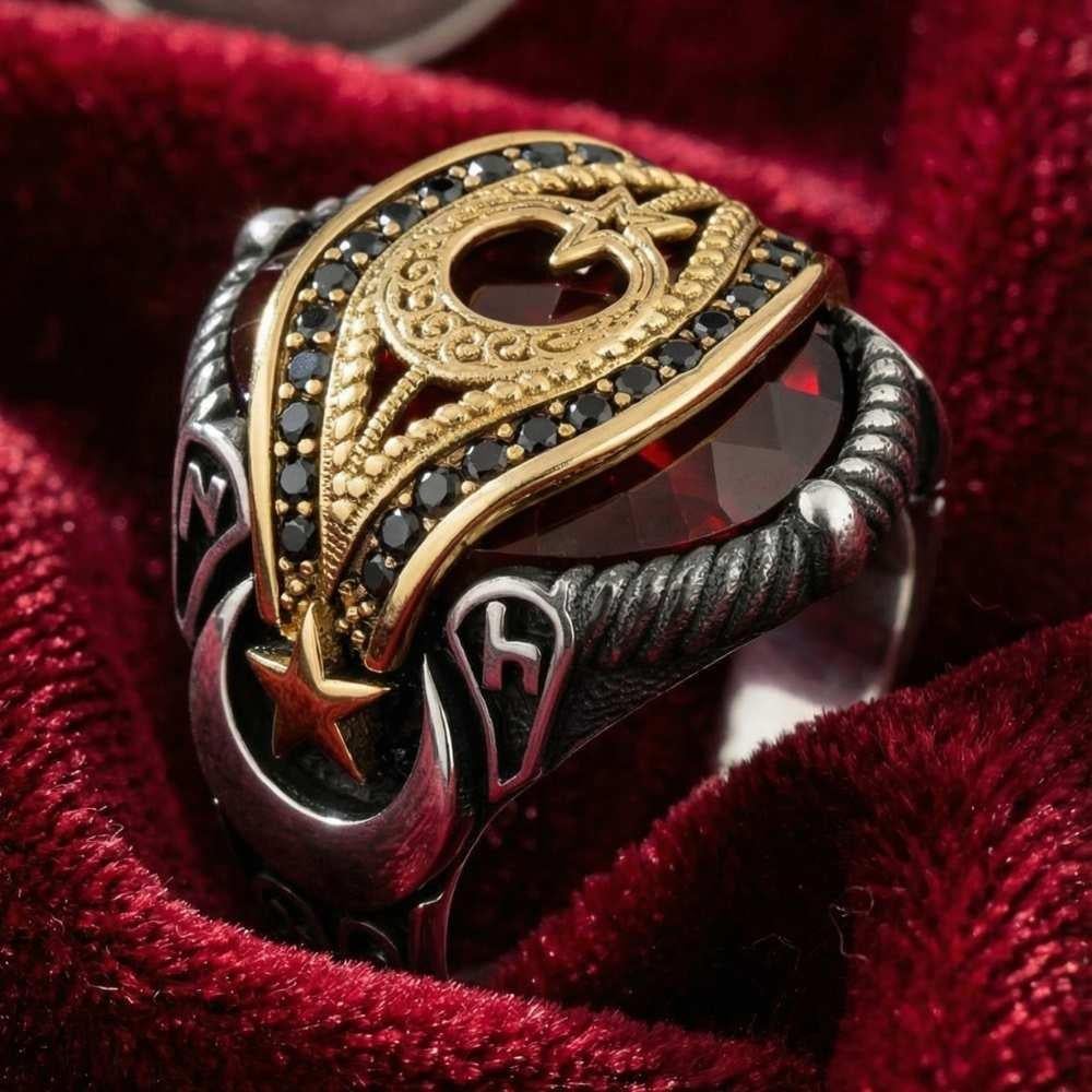 Make a bold statement with this Turkish Sterling Silver Mens Ring with Red Zircon, designed around the powerful crescent and star motif.