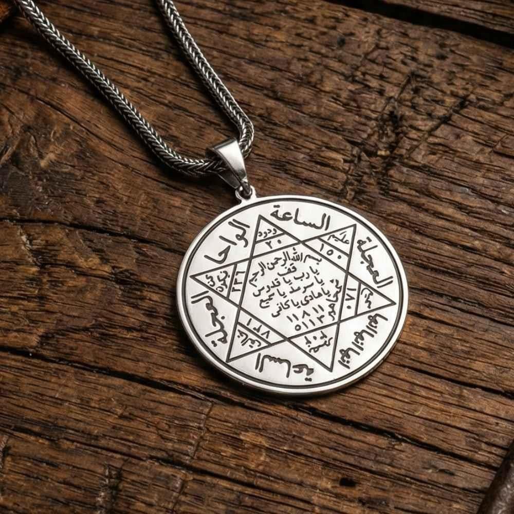 Crafted with symbolic meaning and bold presence, this Turkish Sterling Silver Necklace with Seal of Solomon features an intricately engraved Seal of Solomon pendant inspired by centuries of Anatolian tradition.