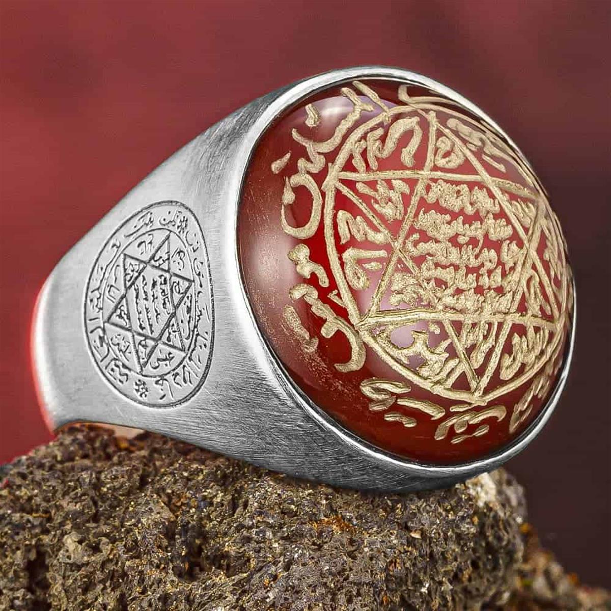 Turkish Sterling Silver Ring with Agate and Seal of Solomon brings together deep symbolism and bold craftsmanship in one powerful design.