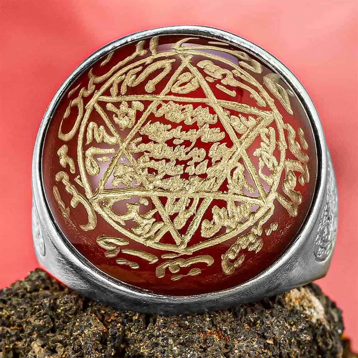 Turkish Sterling Silver Ring with Agate and Seal of Solomon brings together deep symbolism and bold craftsmanship in one powerful design.