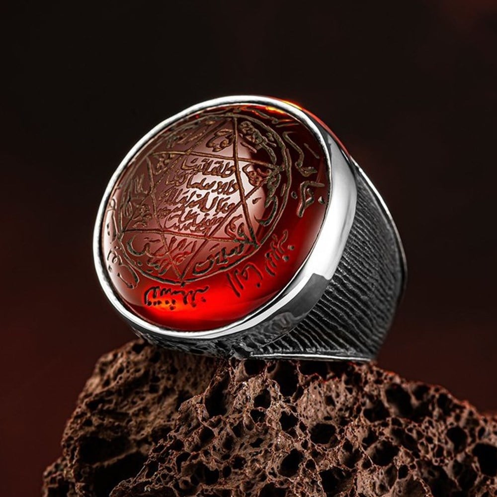 Turkish Sterling Silver Ring with Agate Seal of Solomon is a powerful statement piece inspired by centuries of Anatolian and Ottoman tradition.