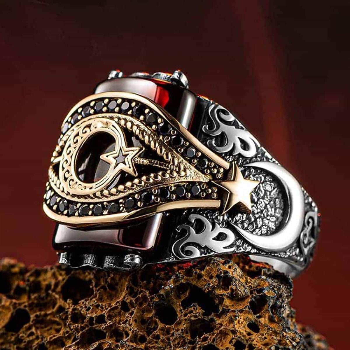 Turkish Sterling Silver Ring with Crescent Star is a bold expression of heritage and craftsmanship.