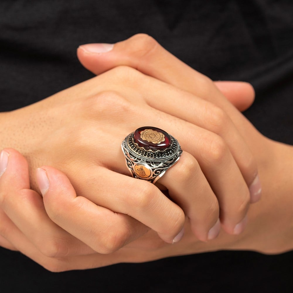 Turkish Sterling Silver Ring with Red Amber featuring the revered Seal of Solomon (Muhur of Suleiman) is a bold statement of heritage, symbolism, and craftsmanship.