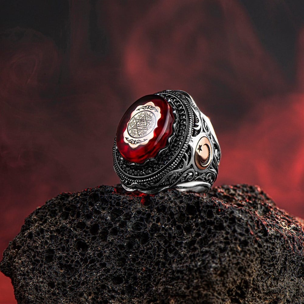 Turkish Sterling Silver Ring with Red Amber featuring the revered Seal of Solomon (Muhur of Suleiman) is a bold statement of heritage, symbolism, and craftsmanship.