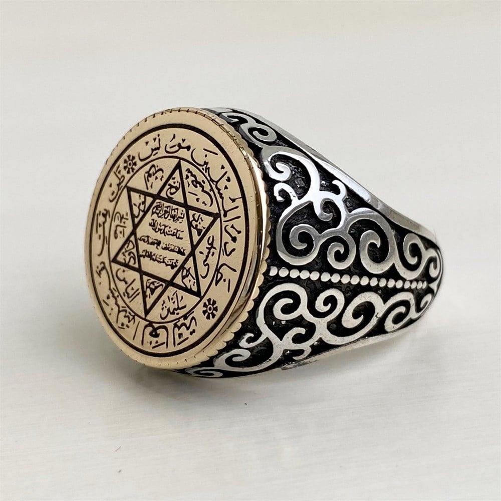 Turkish Sterling Silver Ring with Seal of Solomon Motif is a powerful expression of heritage, faith, and craftsmanship.