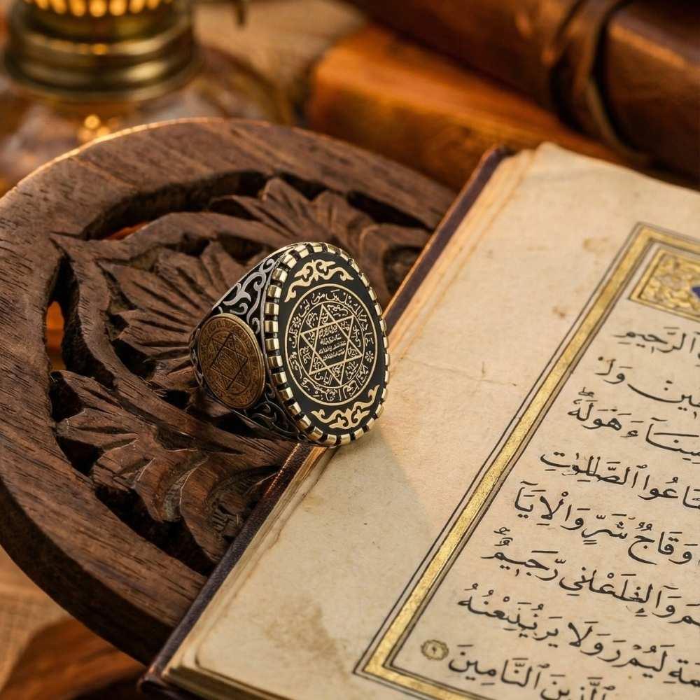 Turkish Sterling Silver Ring with Seal of Solomon is a bold statement piece inspired by centuries of spiritual and cultural heritage in Türkiye.