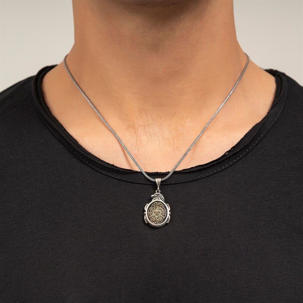 The Turkish Sterling Silver Seal of Solomon Necklace with Eagle Motif brings together powerful symbolism and refined craftsmanship.