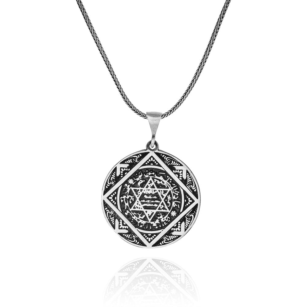 Turkish Sterling Silver Seljuk Star Necklace with Seal of Solomon is a powerful symbol piece rooted in Anatolian heritage.